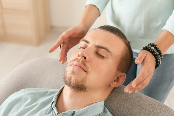 Praticien de reiki Quimperlé, se déplace aussi à Lorient et Quimper